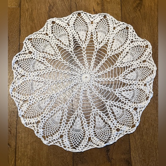 Vintage Handmade Crochet Doily - Picture 3 of 3